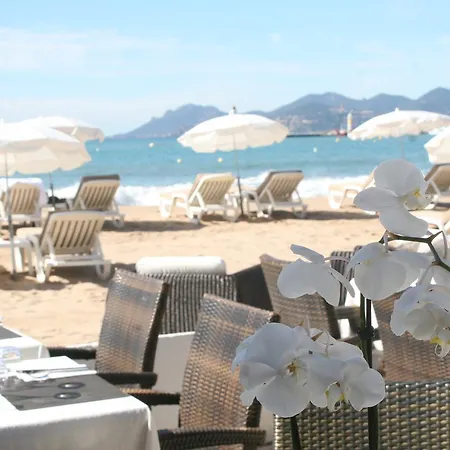 St Jean Sea * Cannes